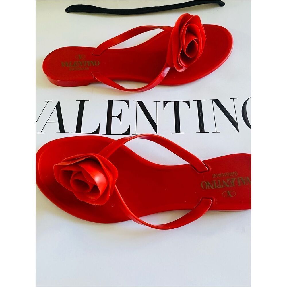 🛍️Valentino Garavani Authentic Red Rose Jelly Flat Thong Sandals